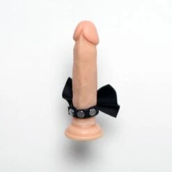 Cockring Cuir Noeud Papillon (10-18cm) -castorama shop cockring cuir noeud papillon 10 18cm 2