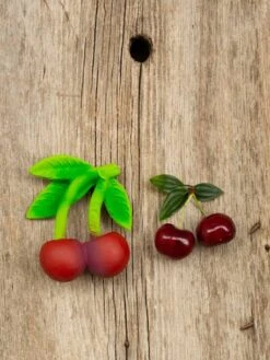 Jouet De Dentition Mery La Cerise - OLI & CAROL Rouge - Oli Et Carol -castorama shop jouet de dentition mery la cerise oli carol 5